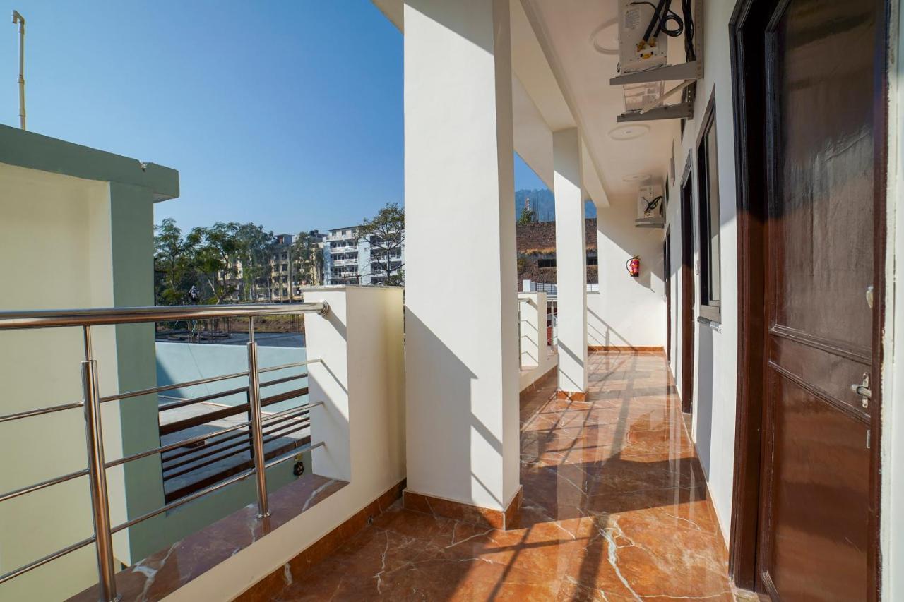 Oyo 67163 Anantham Residency Otel Narendra Nagar Dış mekan fotoğraf